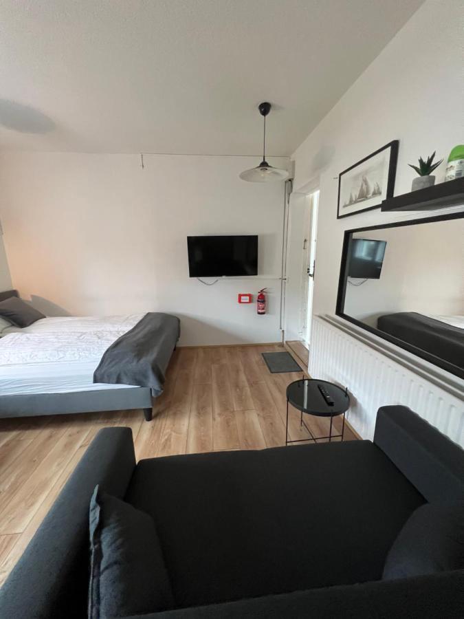 Studio Apartment In Гапнарфіордюр Екстер'єр фото